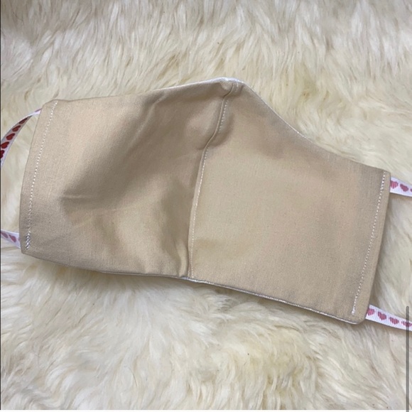 ❤️Love Rainbow Holographic Face Mask❤️ - Picture 6 of 6